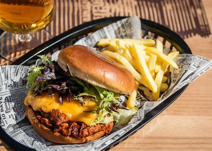 ホテル Alegria Fenals Mar 3*