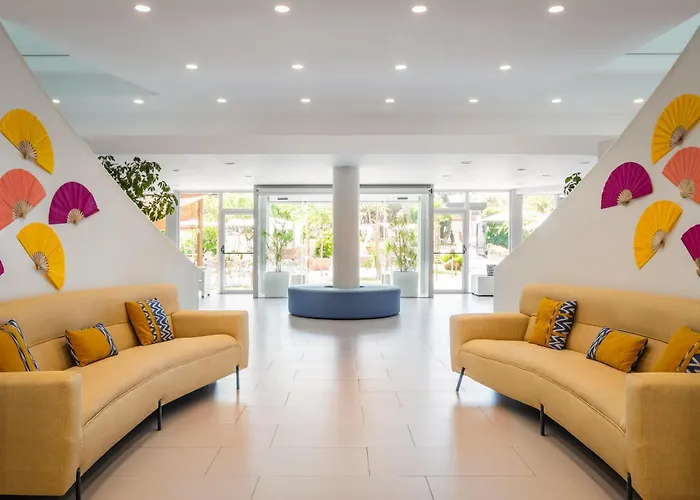 Alegria Fenals Mar ホテル