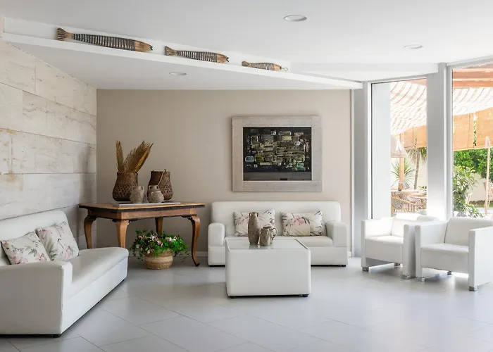 ホテル Alegria Fenals Mar