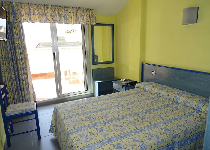 ホテル Alegria Fenals Mar